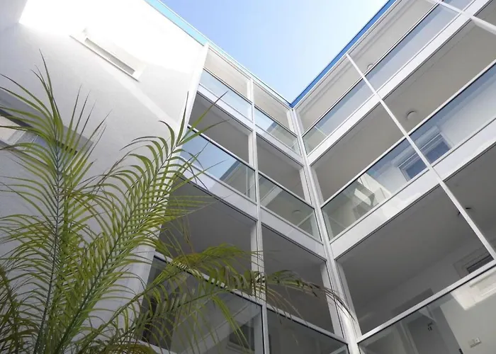 In For 2 People * 库克斯港